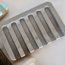 Load image into Gallery viewer, Stonewashed Concrete Soap Dish